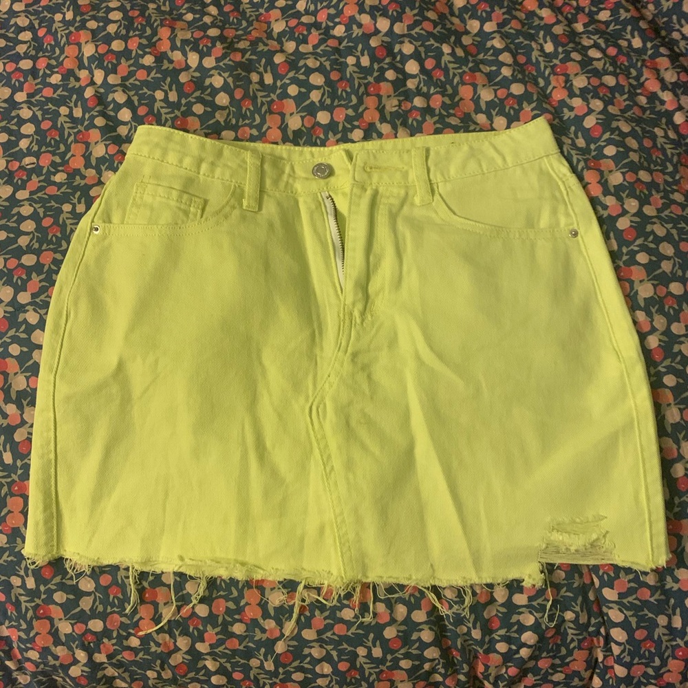 yellow denim skirt